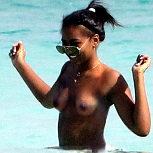 malia and sasha #aRqONSZy