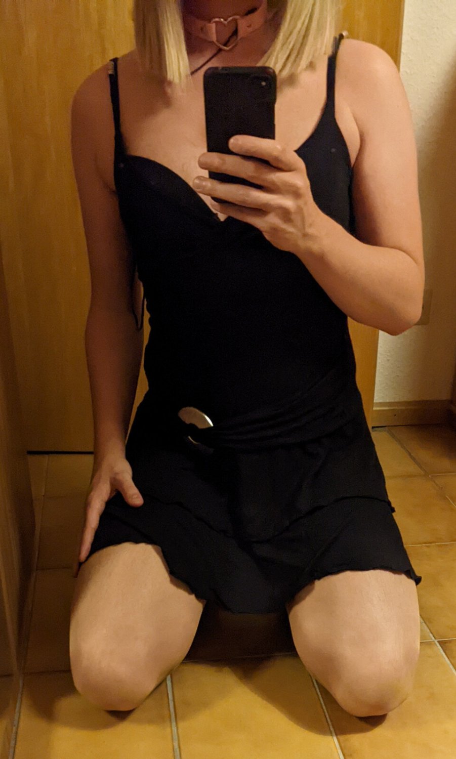 Sissy Sandra needs convincing to be caged #gAeiRuqN