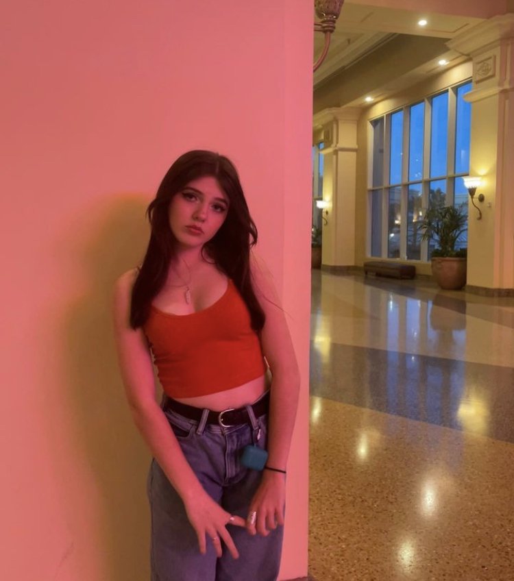 Izzy’s tight body exposed #ngU22S7Q