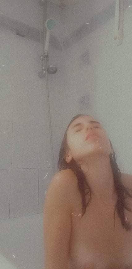 Sexy in the shower #RNSlzhhv