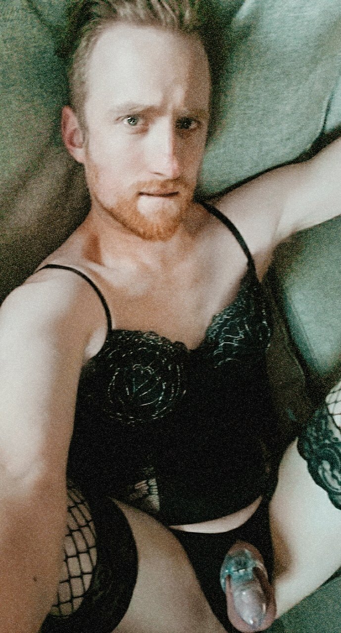 Cagedsissy2020 #ZfRO3aE9
