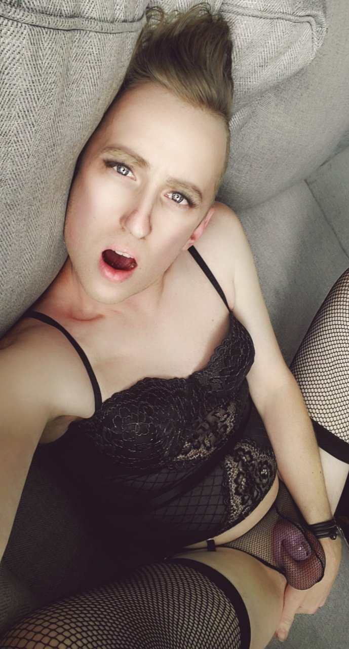 Cagedsissy2020 #Q7pf51Xu