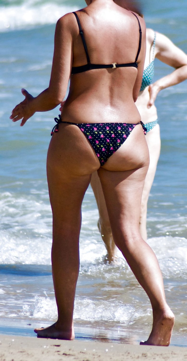 milf view at the beach #vrlmEbca