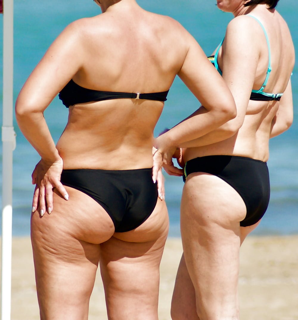 milf view at the beach #xpmmFLEu