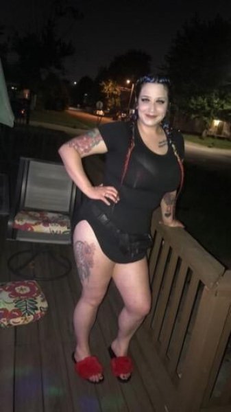Local Hooker #52kzBMGs
