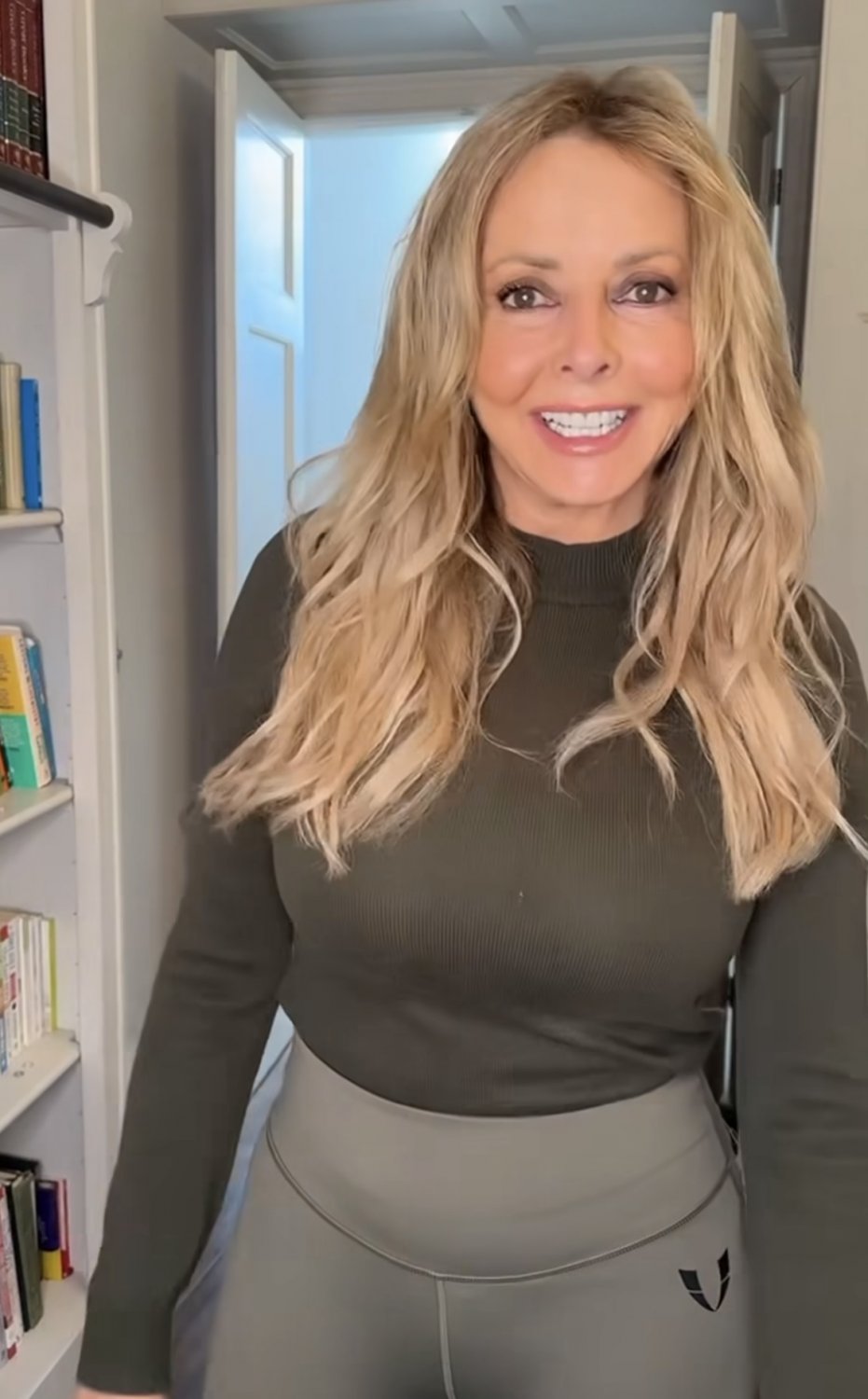 Carol Vorderman #FgXgtIN7