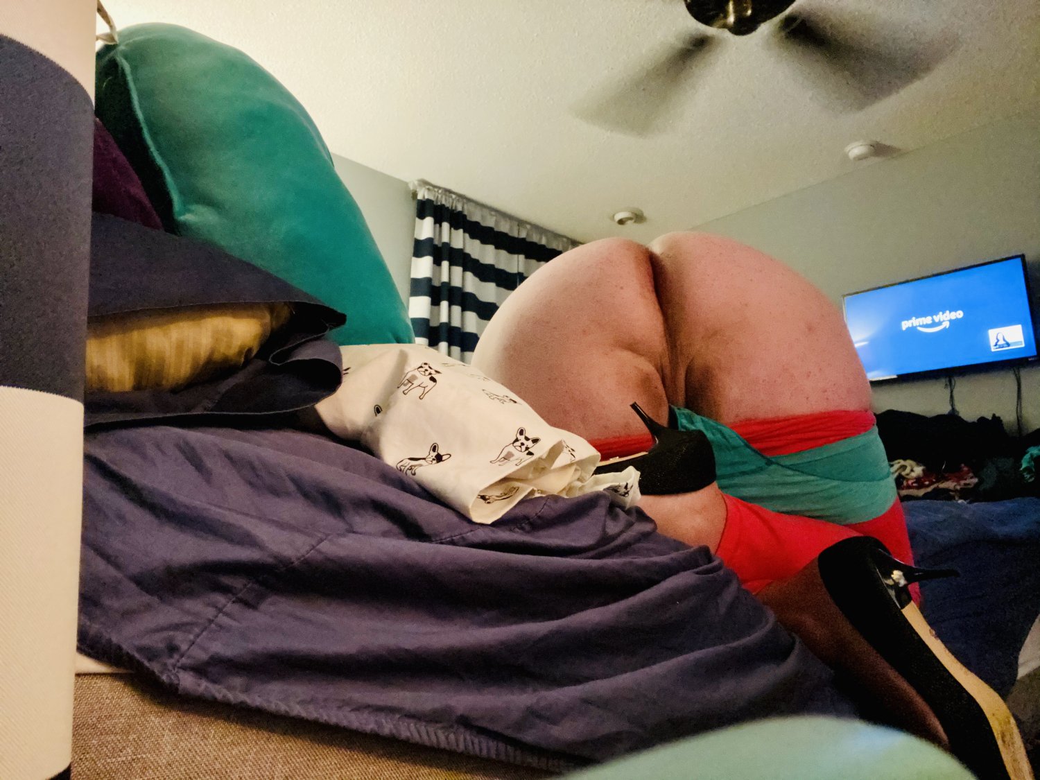 Useless sissy cuck with pathetic micro clit cock begging to be posted #Mfl1DcJR