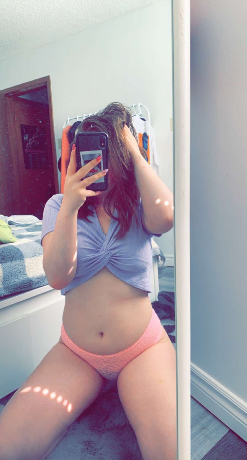 Showing off my wife #Yjlg5DYH