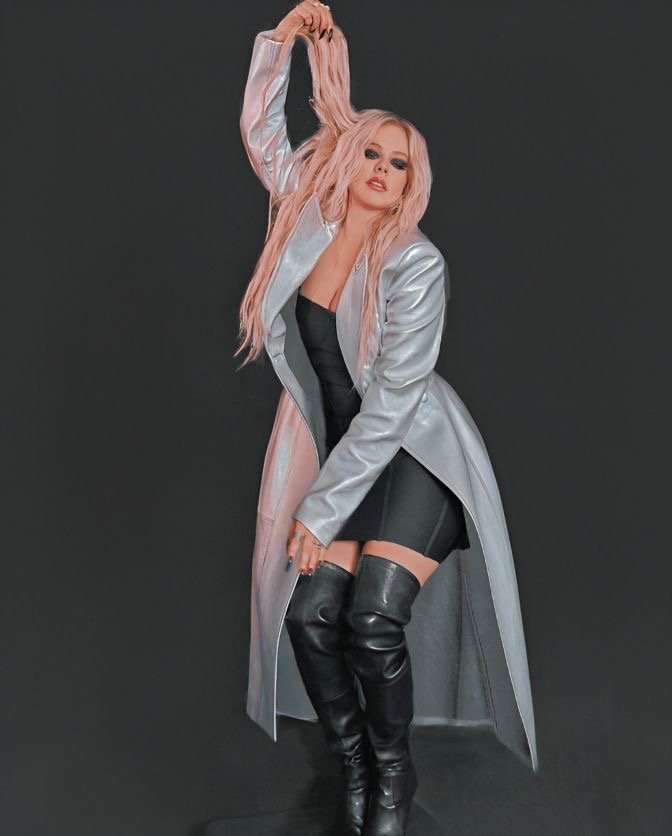 Misc Celebs - Boots and Leather #FZQSqFQy
