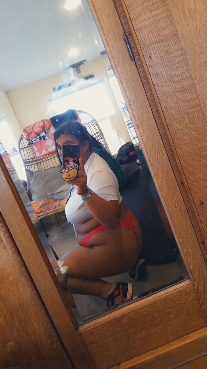 Meet Ambrosia Wilkens. #00svM4ka