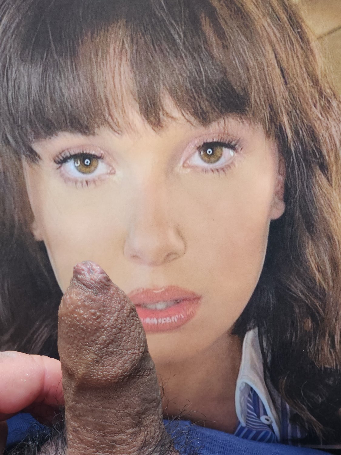 Piss tribute Millie Bobby Brown #3tmXYHTk