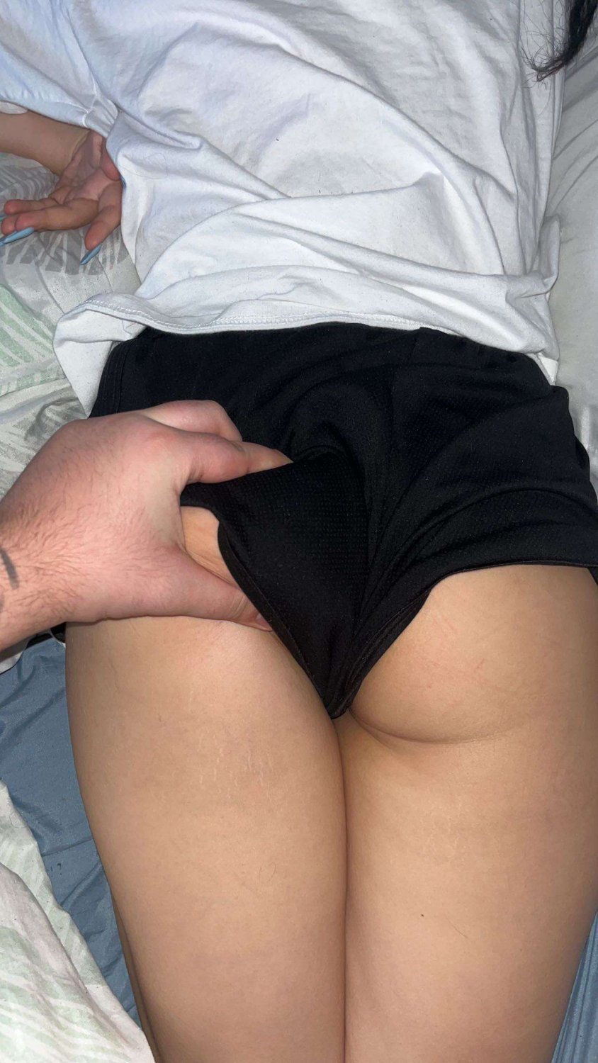Cuck wanted to show off his slut Amy (18) #LY19RBSN