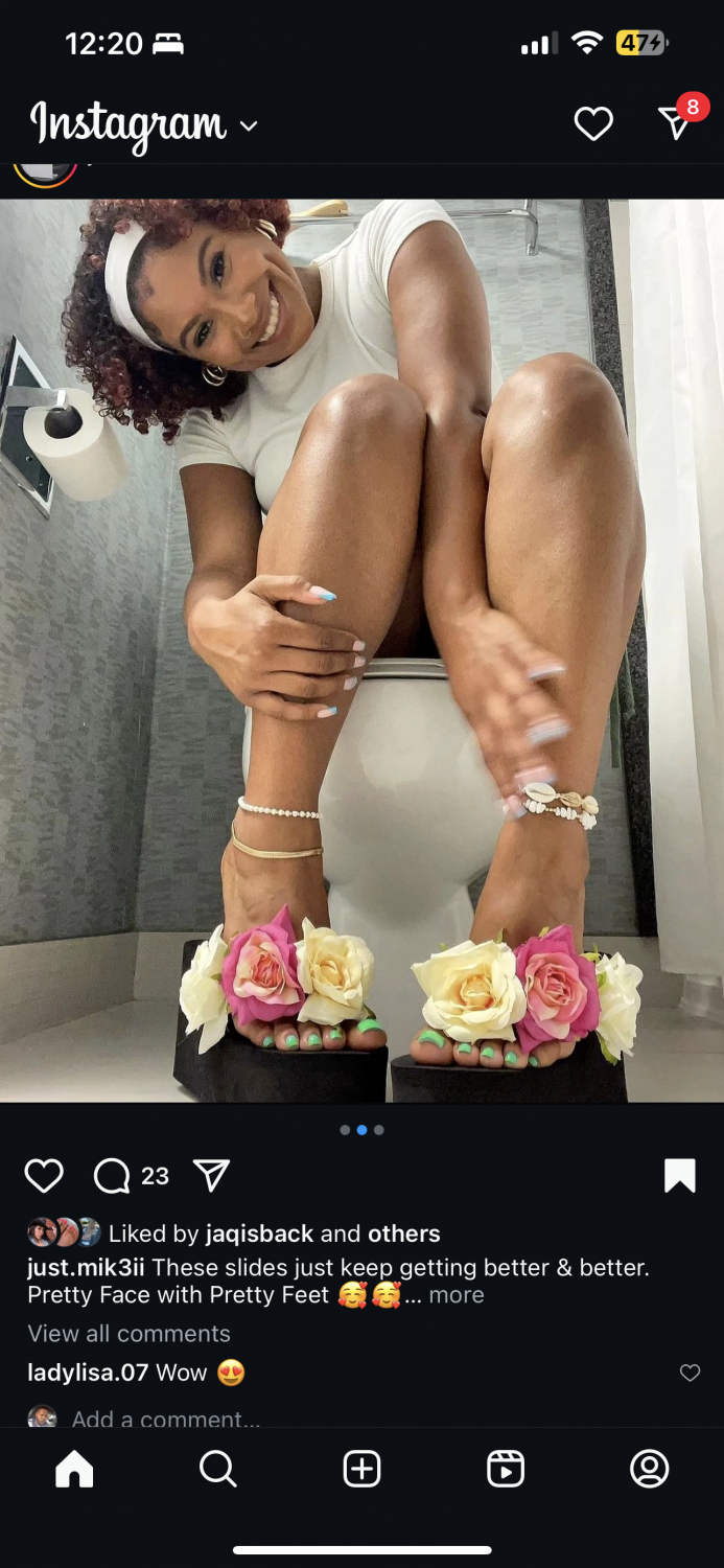Feet #OAJiiQ8Q