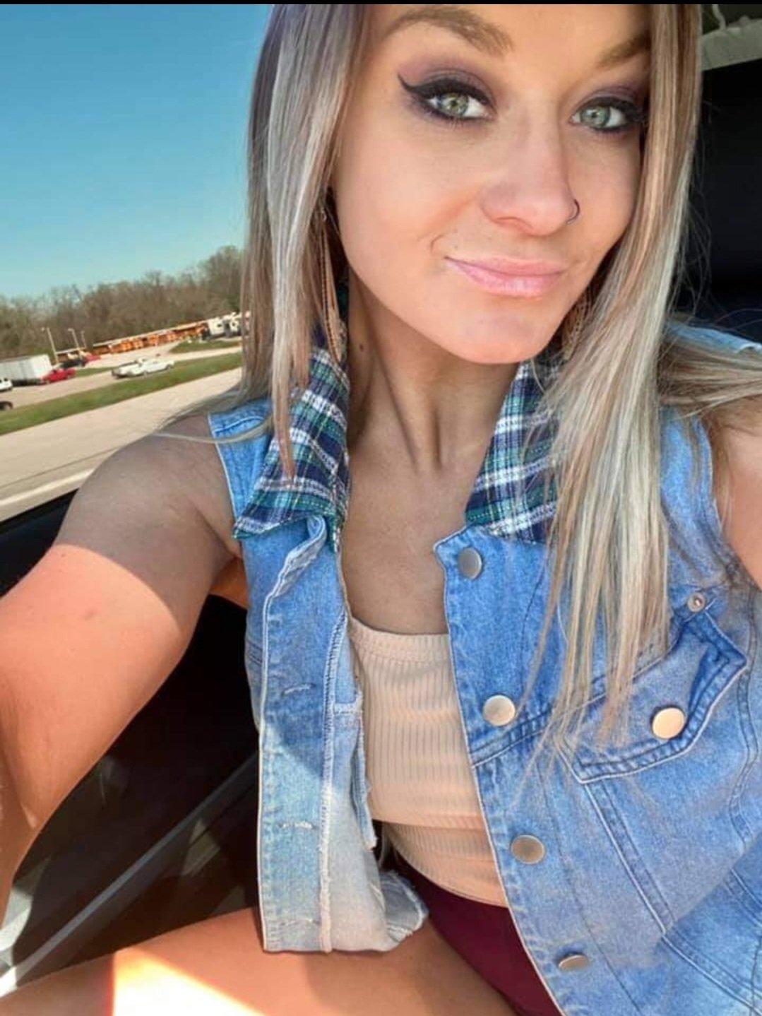 Stoner milf exposed #rKUpZtya