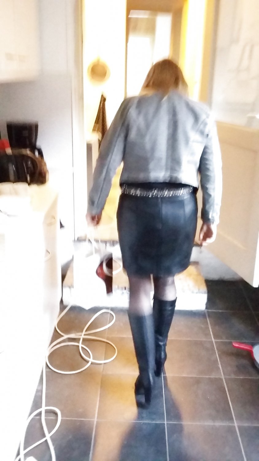 Mrs B - Sexy Mom - P2 #zjlrlGKu