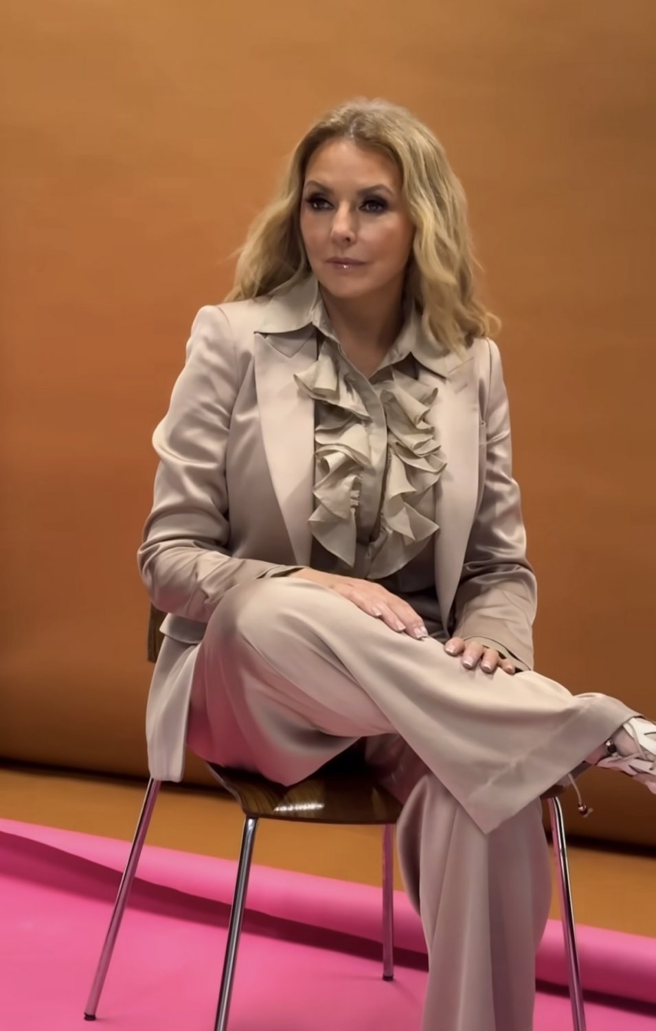 Carol Vorderman #AHd4pcvO