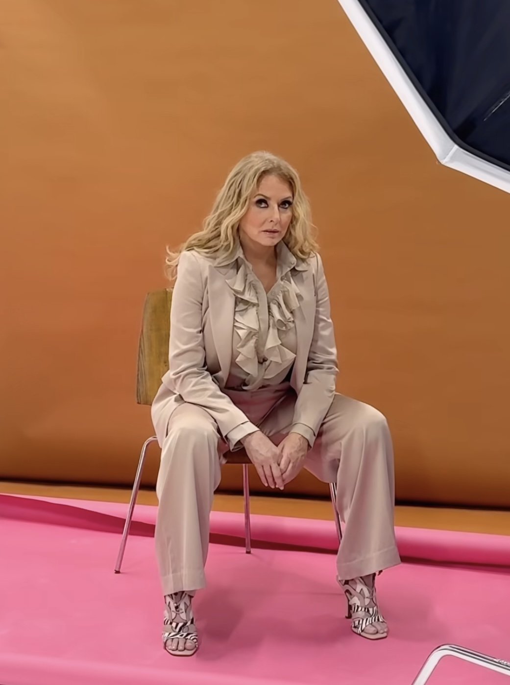 Carol Vorderman #HxVCuXZq