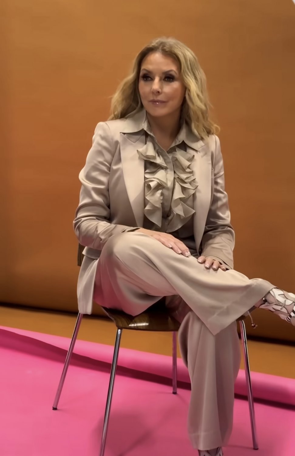 Carol Vorderman #arZCDAgt
