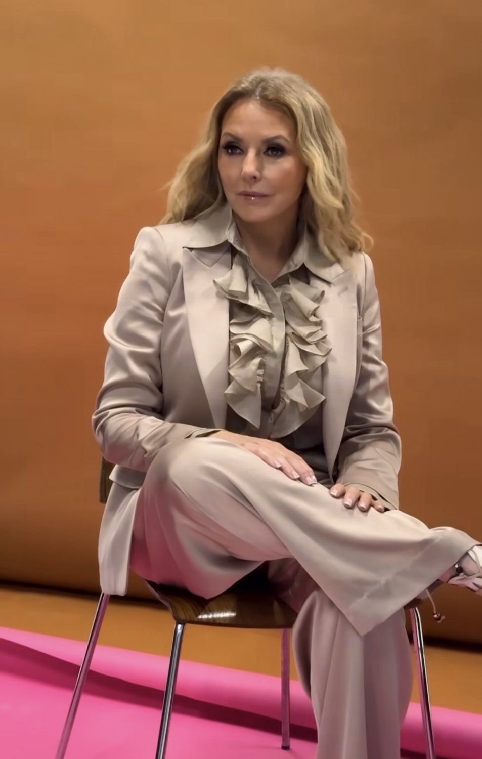 Carol Vorderman #m3UgiR07