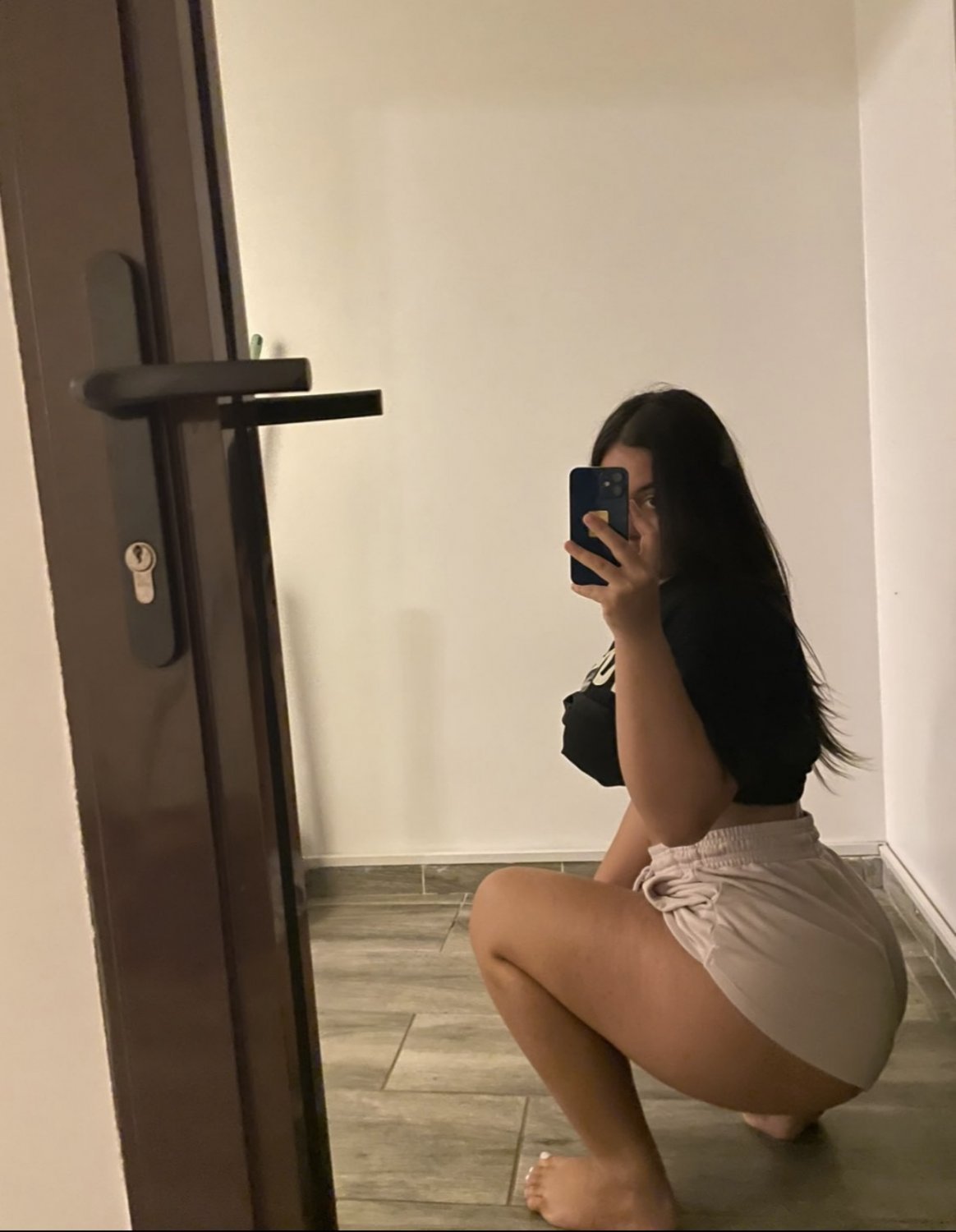 Latina.thick.dookiebooty #2aK3blDc