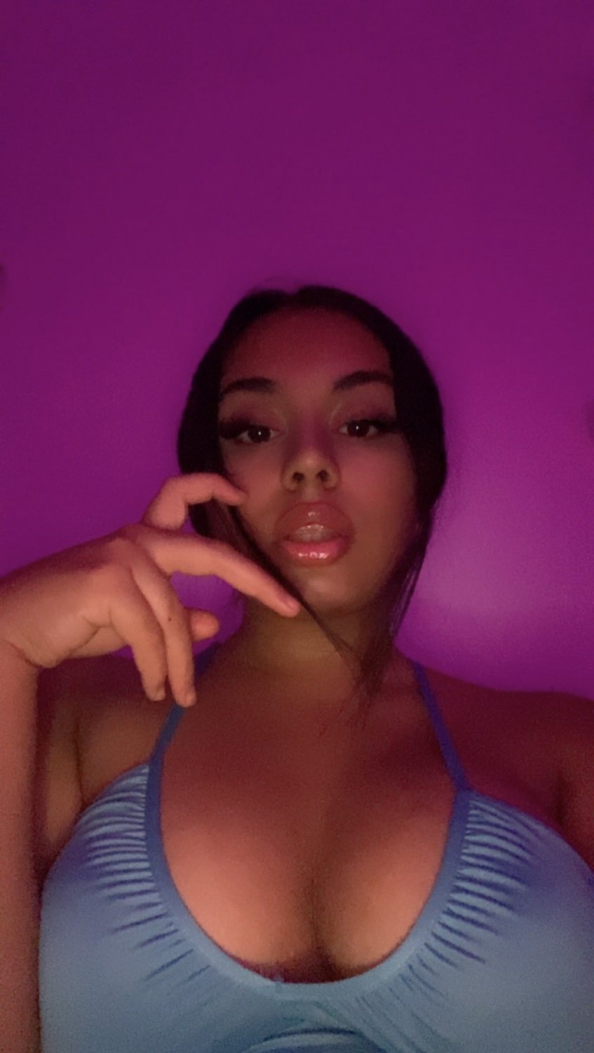 Latina.thick.dookiebooty #qbGUUtwc