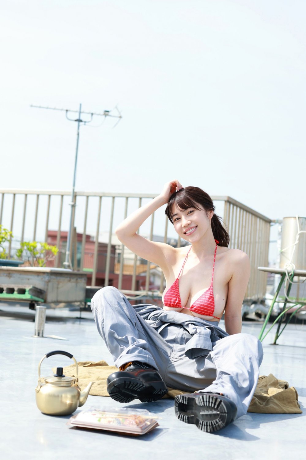 Iori Io 伊織いお, ヤンマガWeb ヤンマガアザーっす！が水着で溶接 #GHblmIBI