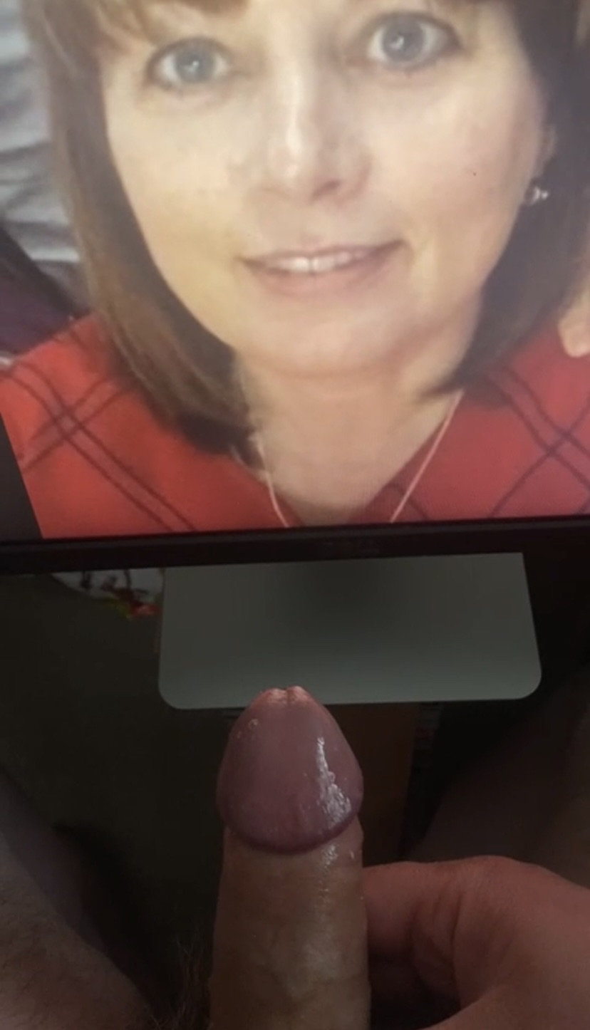 Cumming on mature slut #Ylokf2hz