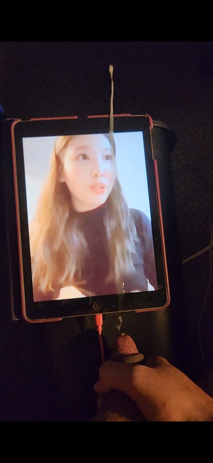Nayeon TWICE cum tribute 1 #ussBUK3i