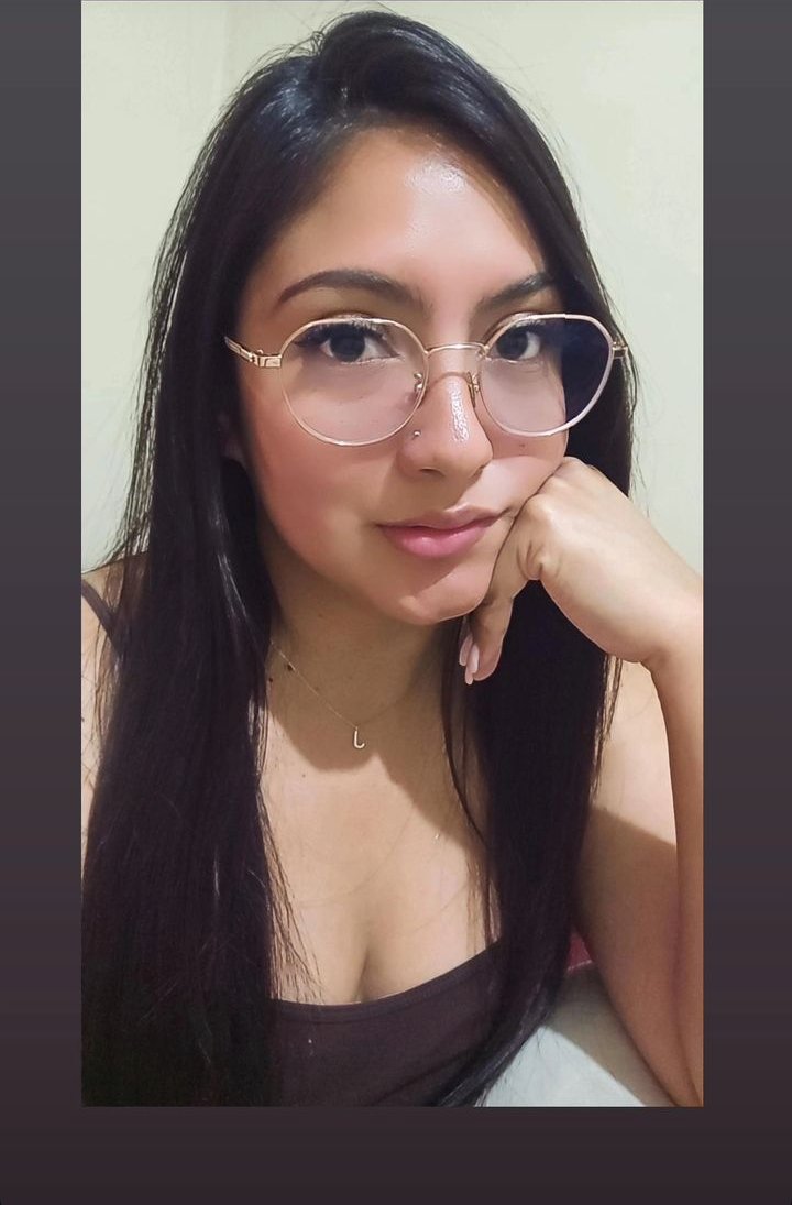 Latina Glenda have good TITS (no nude) #AXPeOlMw