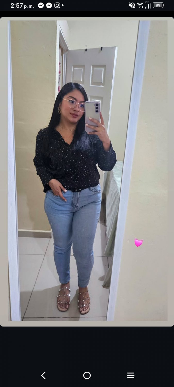 Latina Glenda have good TITS (no nude) #CHQ1DNBc