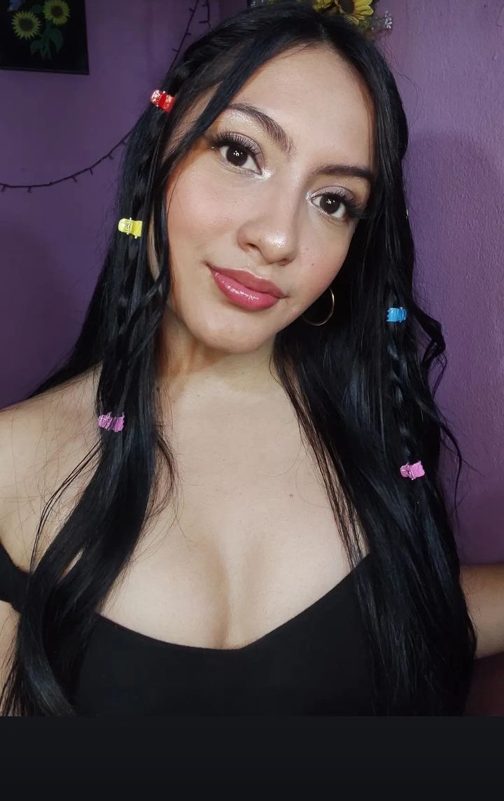 Latina Glenda have good TITS (no nude) #kiZPbnbT