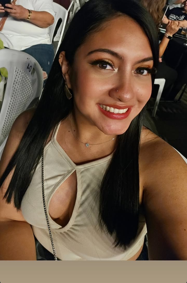 Latina Glenda have good TITS (no nude) #pTiZLhSj