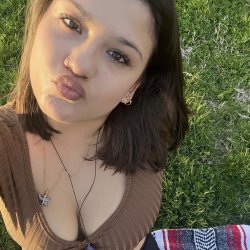 Cute Latina Teen Showing Cleavage #hTaUZpWz