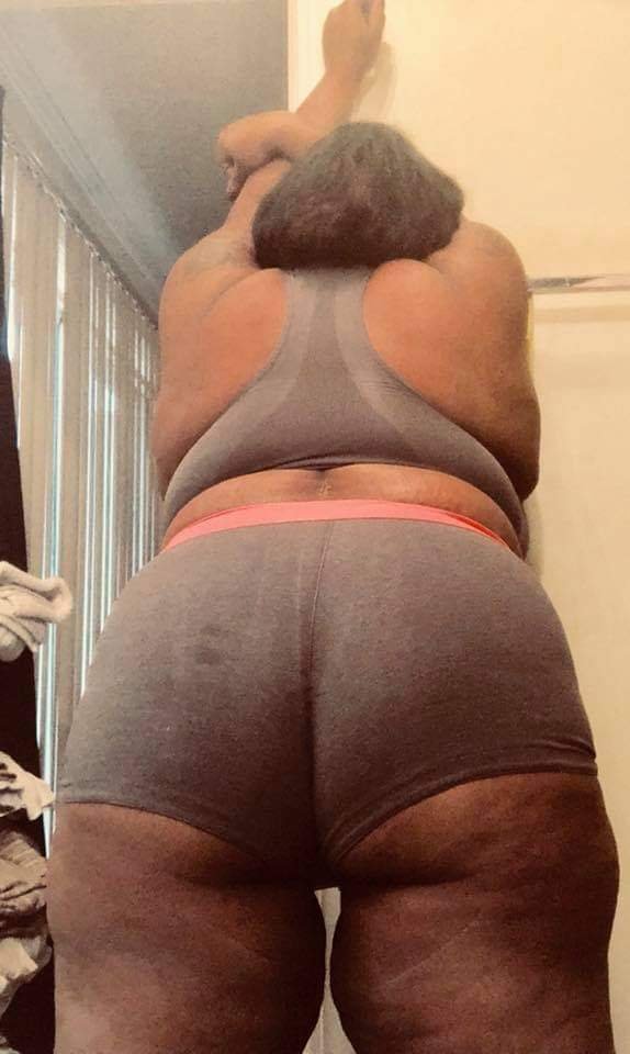 Big Tittied Pretty Eyed Ebony Granny. I Want To Nut On Her Face And Titties #OA468m0b