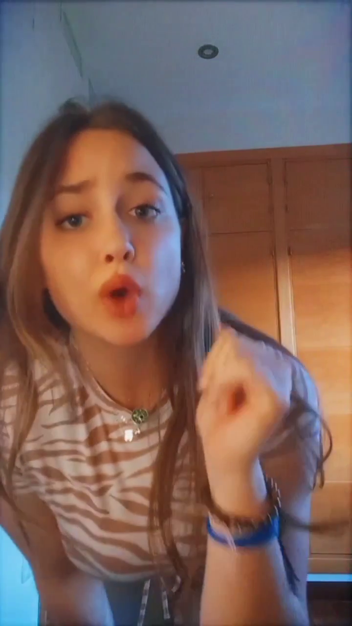 quien es esta perra rica? name? @? who is she? #xZpkPEqq