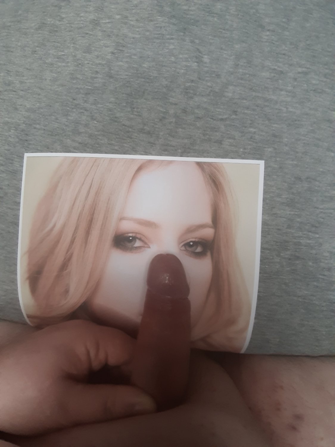 Avril Lavigne Cum Tribute #3 #sqRDGPY5