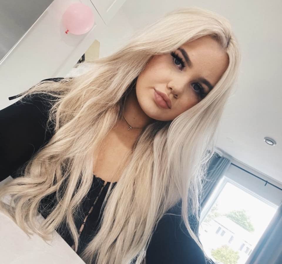 Sexy slut Angie exposed by her cuck #38j7nuKk
