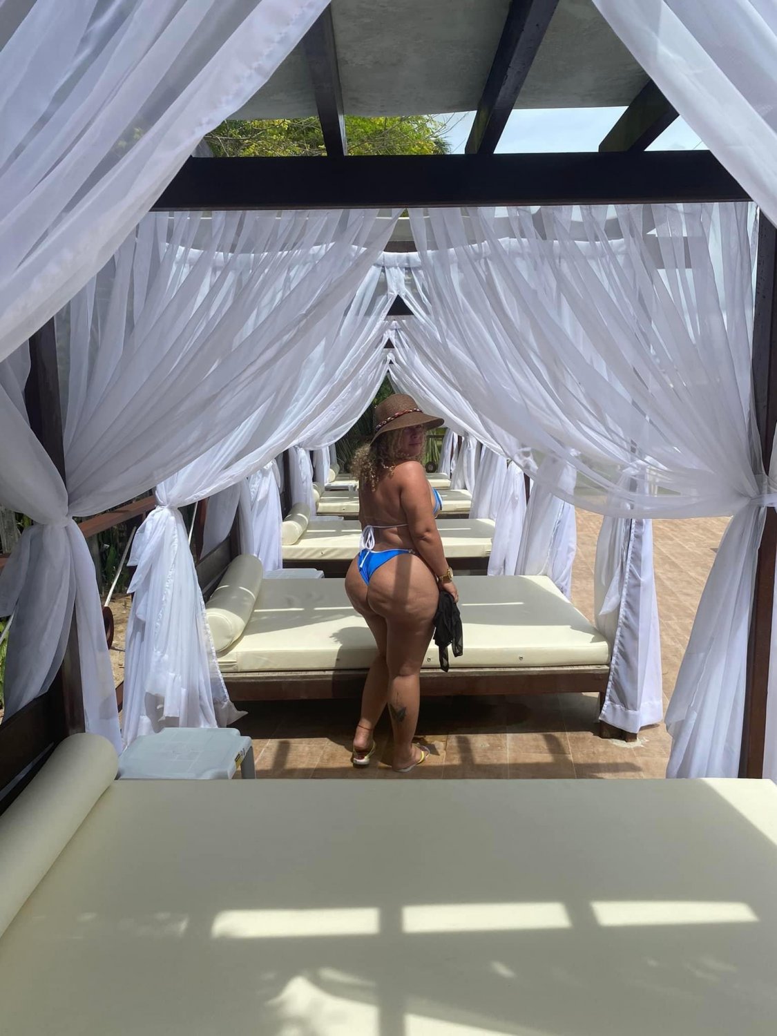 Me acabo na punheta pra essa gostosa #CdH8eTdr