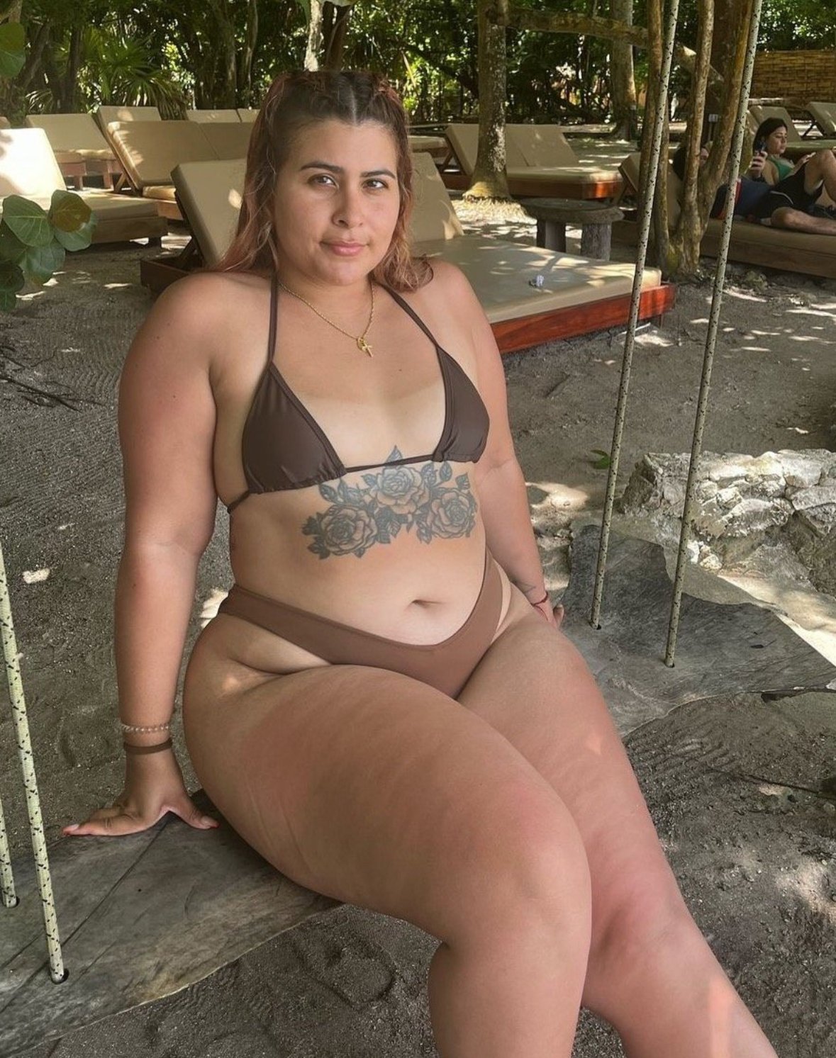 Vanessa, 27, cuck wants his fat crush to be exposed and used. What would you do to a fat whore? #XtgwmrkI