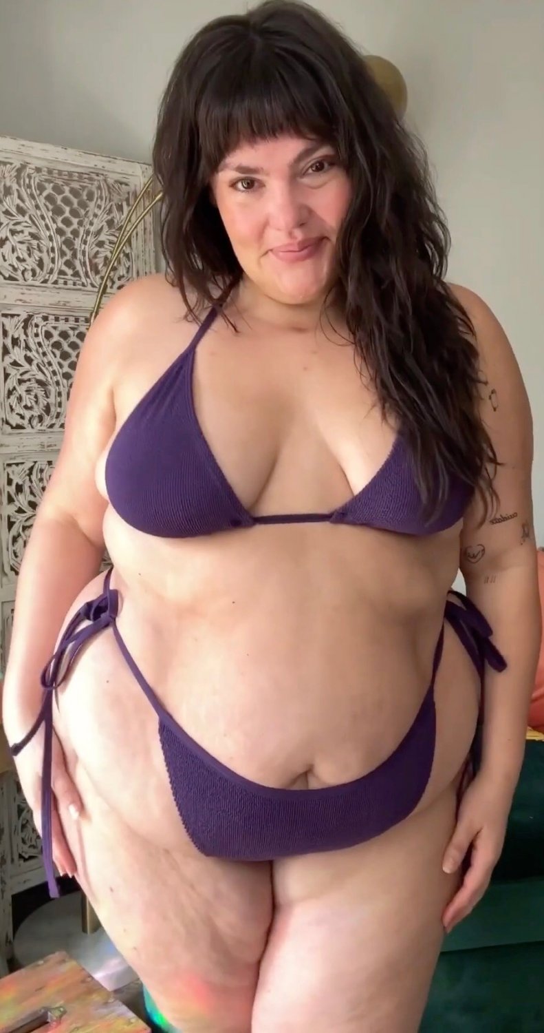 The Nut Busting Return Of Nikki Garza #qMWIawIP