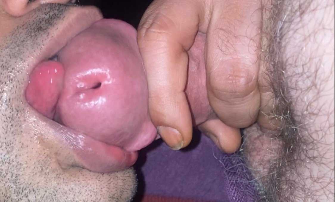 Exposed leaked Trans Sissy cock sucker CD pics. Expose this slut, share as much as you can. #LWwdeAZg