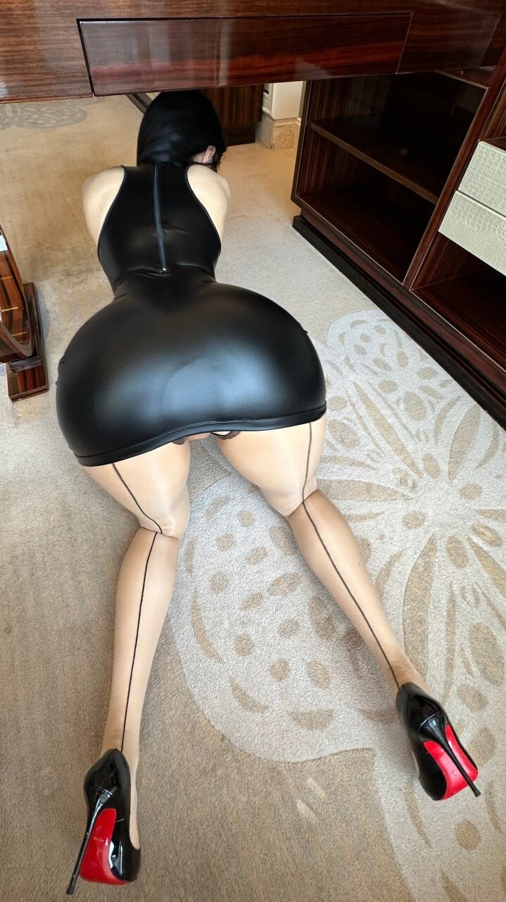 Modelo asiatica de culo perfecto grande y caliente #fTRpFfsp