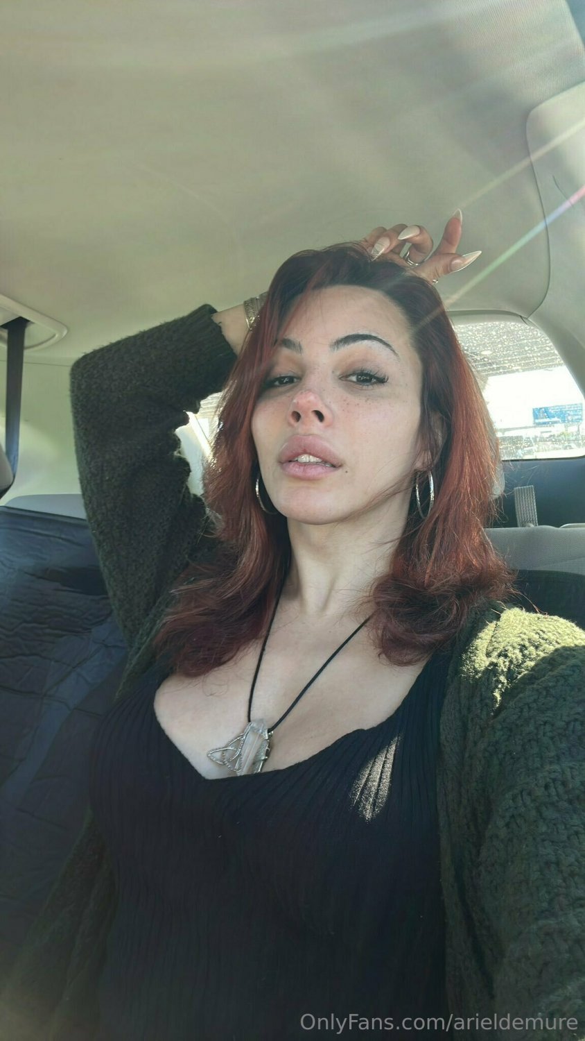 Arieldemure #IxXKQkxj