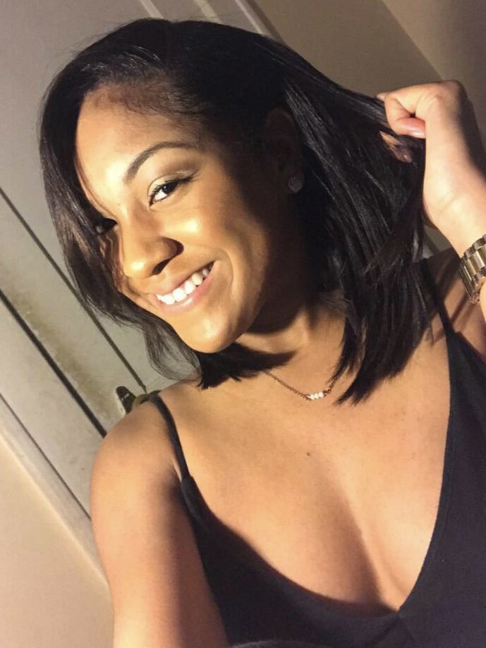 petite IRL blasian college mom with the cutest face #0haicRpI
