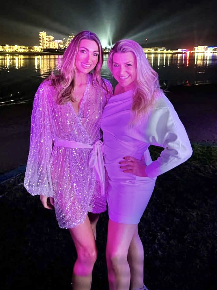 Celebrity Cumdumps 40 #ZrevV999