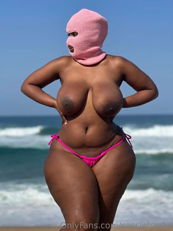 Pink ski M@sk (@44iebankx ass -n- boobs #OyqewrZe