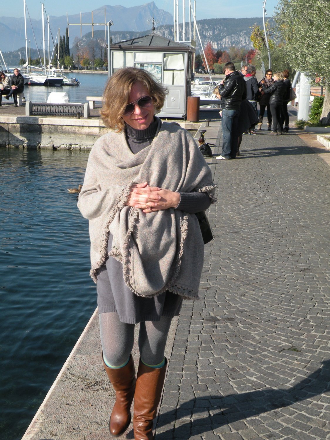 Esther #yjzKeC5G