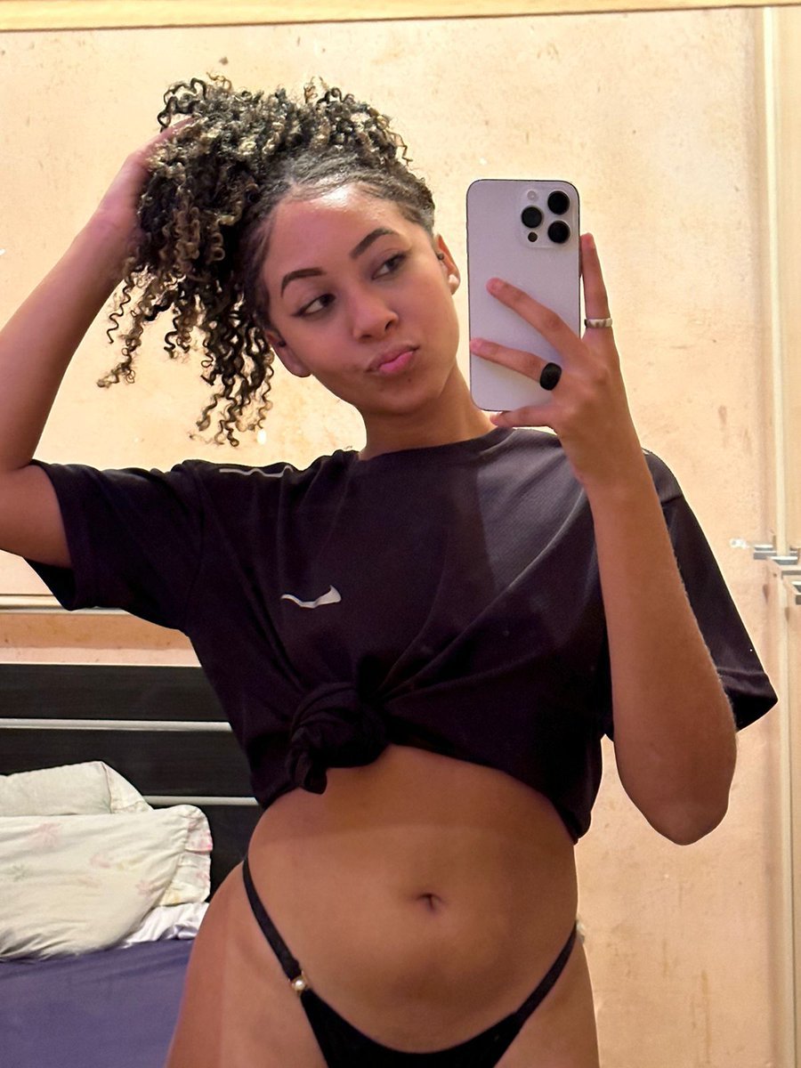Novinha pretinha delicinha #WkneDuL4