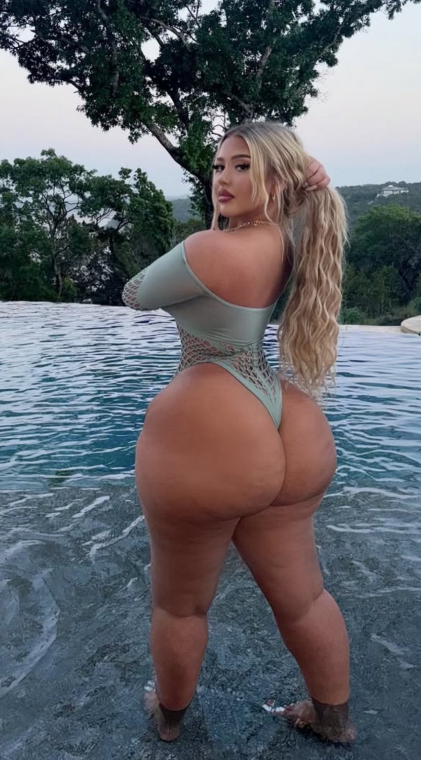 Her ass #WOjvCnel