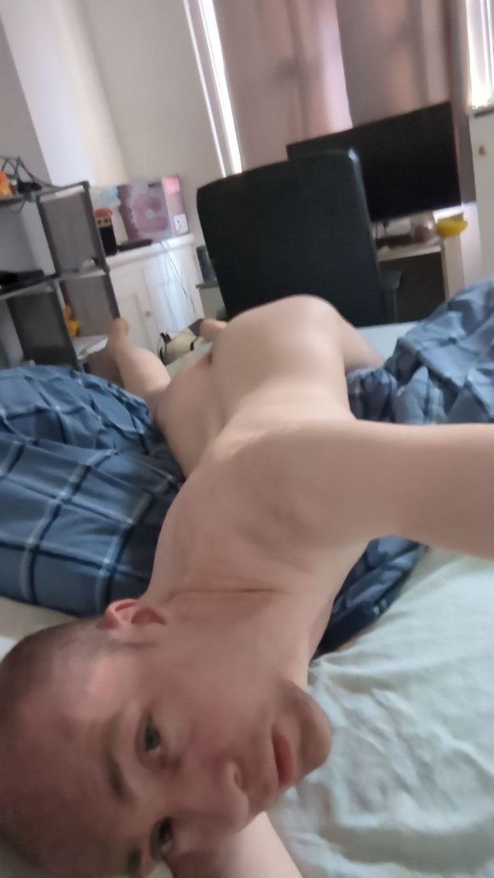 Exposed Discord slut! #RrOXCSgg